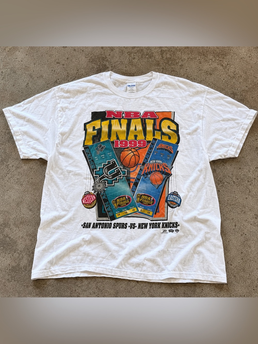 NBA Finals 1999 Spurs vs Knicks Gildan White Graphic Tee